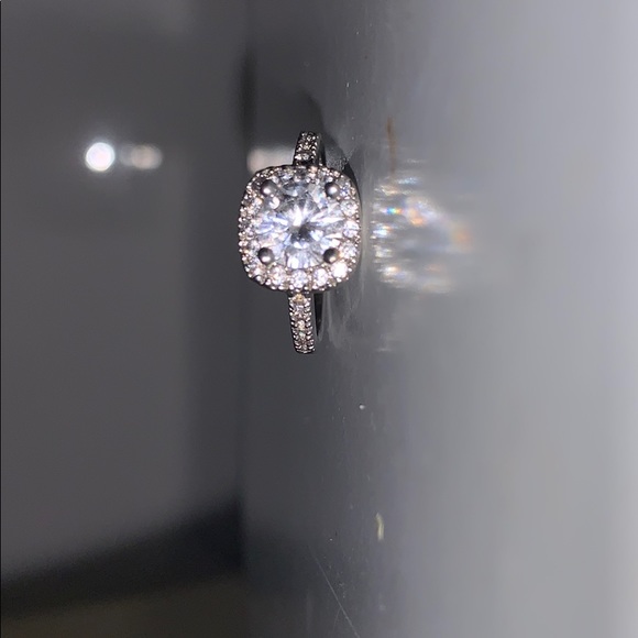 Crystal ring - Picture 2 of 2